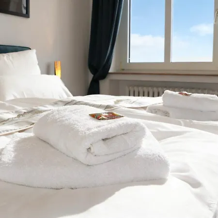 Lejlighed Room4You Altstadt - 2 Apartments - 1 Bis 8 Gaeste - Parkplatz Auf Anfrage Paderborn