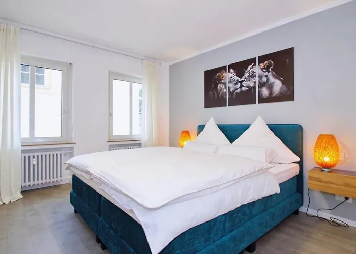 Lejlighed Room4You Altstadt - 2 Apartments - 1 Bis 8 Gaeste - Parkplatz Auf Anfrage Paderborn