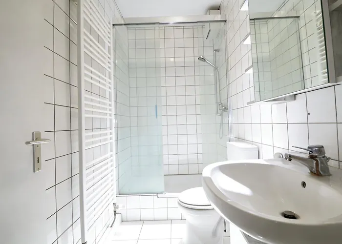 Room4You Altstadt - 2 Apartments - 1 Bis 8 Gaeste - Parkplatz Auf Anfrage Lejlighed Paderborn